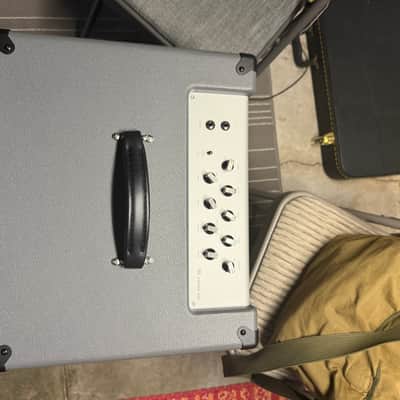 Darkglass Electronics Microtubes 500 500-Watt 2x10" Bass Combo 2024 - Present - Grey image 2