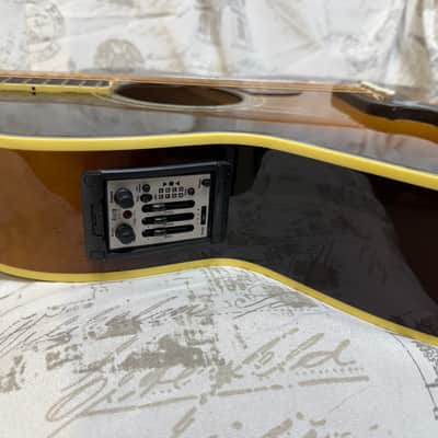 2010 Gibson Super Dove Vintage Sunburst Original Hard Shell Case Built In Electronics image 8