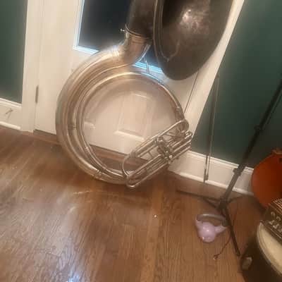 King 2350 BBb Sousaphone with detachable cluster, includes case. image 1