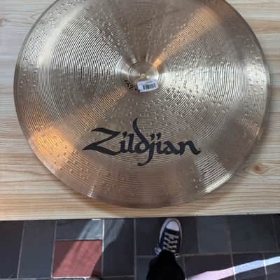 Zildjian 18" ZHT China Cymbal 2006 - 2015 - Traditional image 2