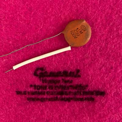 Sprague  Ceramic disc capacitor 0.1 New old stock for Stratocaster - Telecaster - Precision bass - Jazz bass image 1