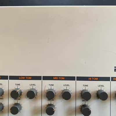 Roland TR-909 image 3