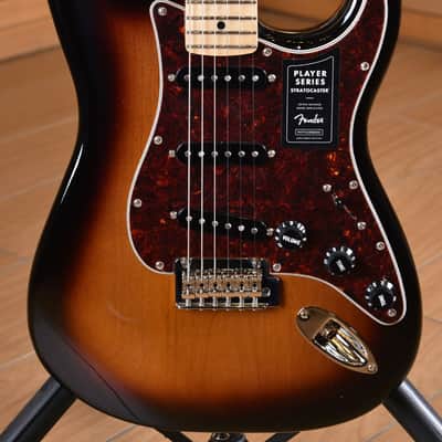 Fender Player Series Limited Edition Tortoise Shell Pickguard Stratocaster Maple Neck 3 Tone Sunburst image 5