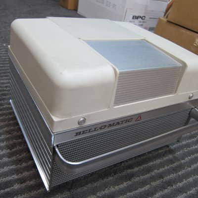 Bell-O-Matic 603 Stereo Tube Snap Load Cartridge Tape Player/Recorder, Internal/External Speakers, Working, 9 Tape Cartridges, RARE, USA, 1960s - Silver / Beige image 3