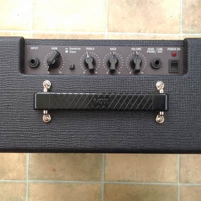 Vox Pathfinder 10 10-Watt 1x6.5" Guitar Amp 2002 - Present - Black image 2