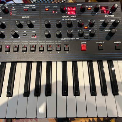 Dave Smith Sequential OB-6 49-Key 6-voice Polyphonic Synthesizer image 9