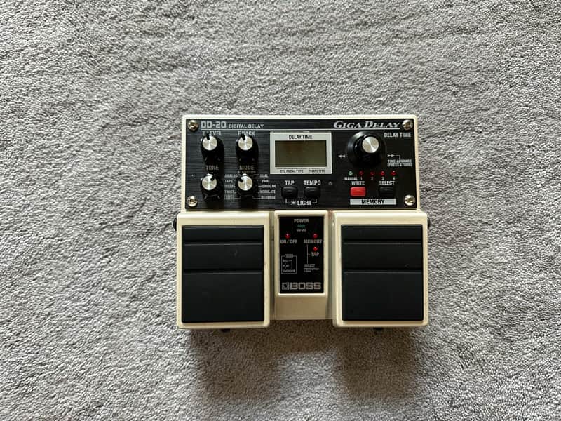 Boss DD-20 Giga Delay | Reverb