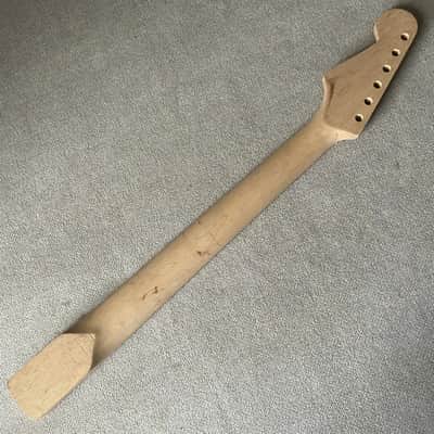 Strat Style Maple Guitar Neck 22 Frets Rosewood Fingerboard image 4