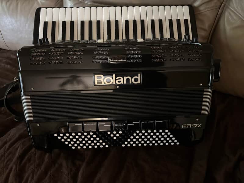 Roland FR-7x V-Accordion