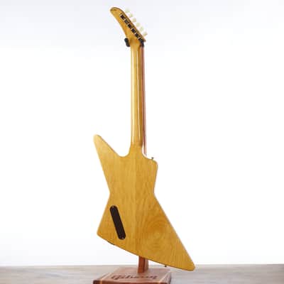 Gibson Custom 1958 Korina Explorer Reissue, Natural | Demo image 3