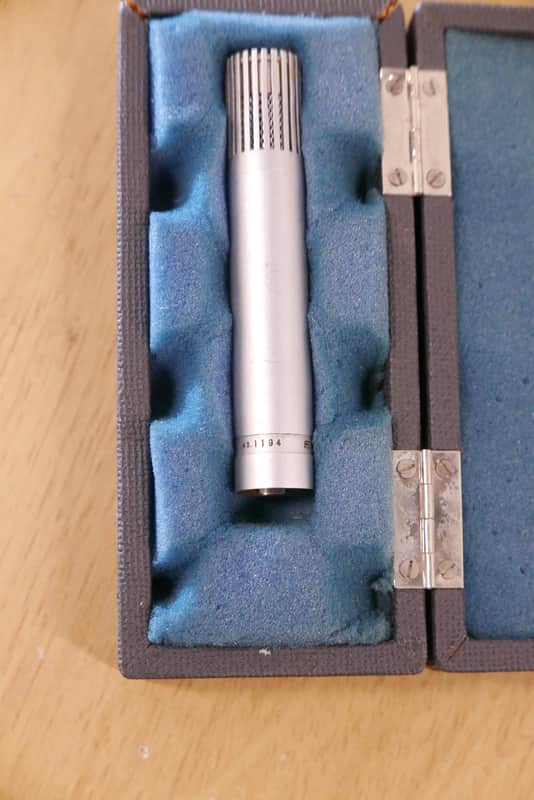 Sony C17b