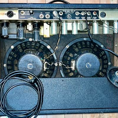 Wonderful Early 1965 Fender Vibrolux Reverb 2-Channel 35-Watt 2x10" Pre CBS Black Panel Combo Amp, This is a Fantastic Amplifier ! image 19