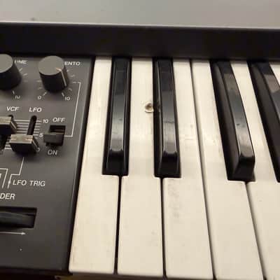 Roland Juno-106 61-Key Programmable Polyphonic Synthesizer 1984 - 1985 - Black image 4