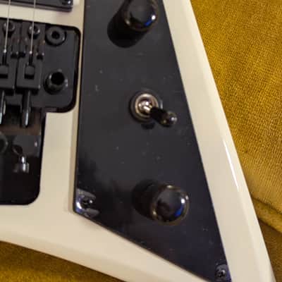 Jackson JS Series JS32 Rhoads with Amaranth Fretboard 2025 - Ivory image 7