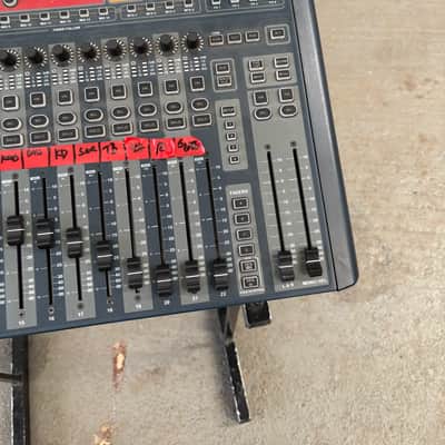 Soundcraft Si Expression 2 24-Channel Digital Mixer 2010s - Black image 3