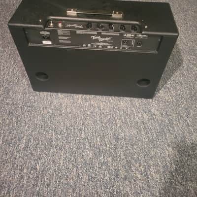 Fender Tone Master FR-212 1000-Watt 2x12" Active Guitar Speaker Cabinet 2025 - Present - Black image 2