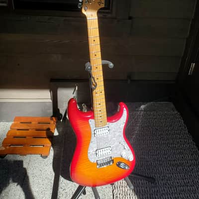 Fender Stratocaster HH Plus Top image 5