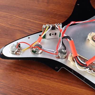 Prewired Loaded Pickguard,Guitar Pickguard 3-Ply SSS Prewired Loaded Pickguard with Alnico V Pickups Kit Humbucker Pickups for Stratocaster/Strat Electric Guitars Replacement Parts (black) image 4
