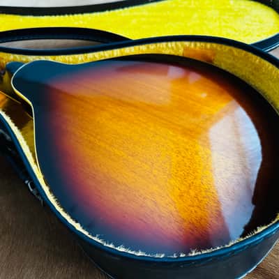 VINTAGE & RARE! 70's The Kasuga M-18 Mandolin in OHSC! image 10