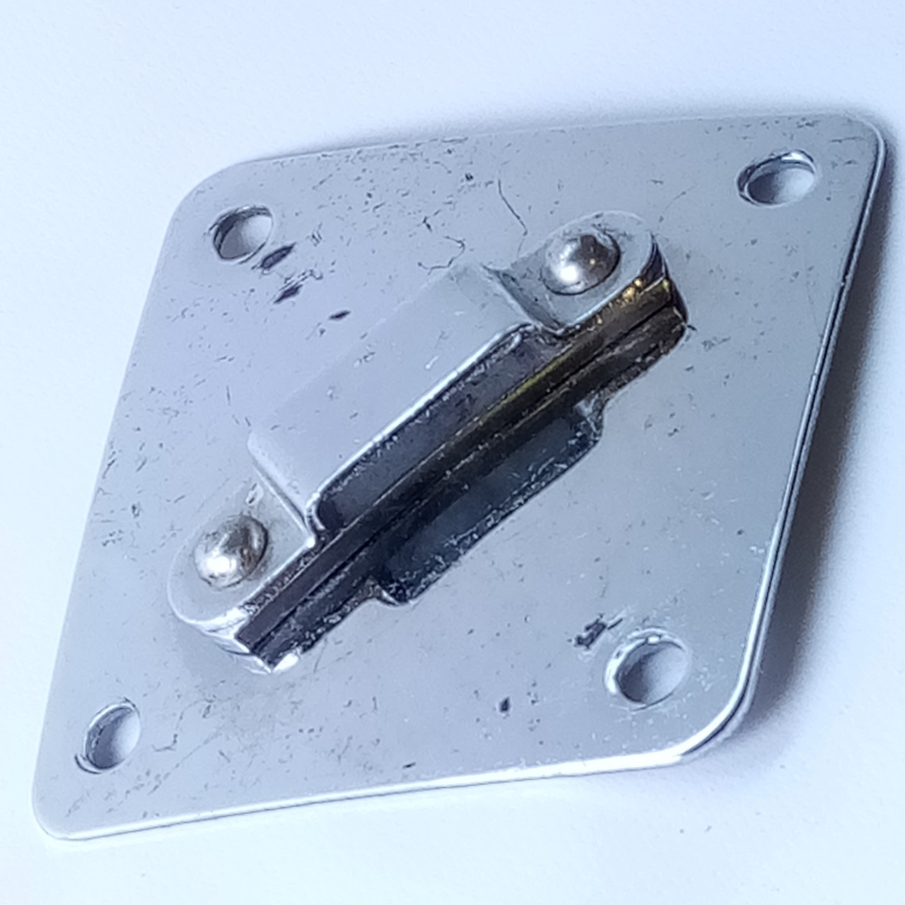 Rogers Diamond Ride Tom Shell/Bass Drum Rail Mount Bracket Chrome Vintage 60s US — main photograph