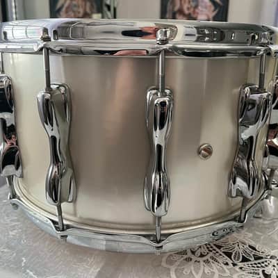 Slingerland Magnum 1983 - Silver Mist 8X14 Snare Drum 12 Lug Near Mint Condition! image 25