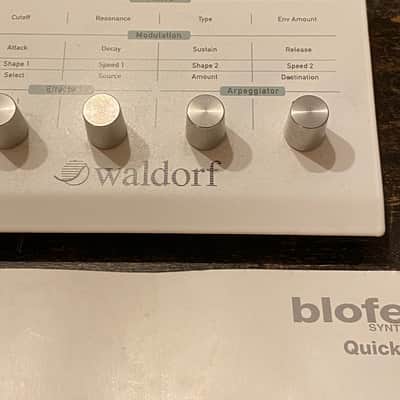 Waldorf Blofeld Desktop Synthesizer white + SL License image 4
