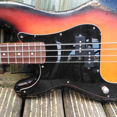 Relic  PBass 3 Tone Sunburst (Body checking!) imagen 2