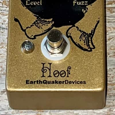 EarthQuaker Devices Hoof Hybrid Fuzz V2 | Reverb