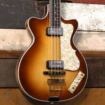 Hofner 500/2 Double-Cut Club Bass Sunburst image 7