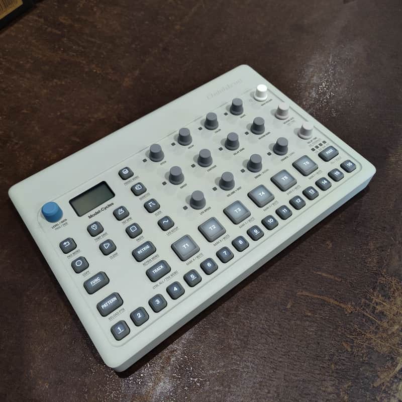 Elektron Model:Cycles Groovebox 2020 - Gray image 1