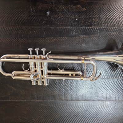 Yamaha YTR-8335LA Custom LA Trumpet image 3