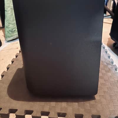 Line 6 Powercab 112 Plus 250-Watt 1x12" Cabinet Black with Cover and Digital XLR cable image 5