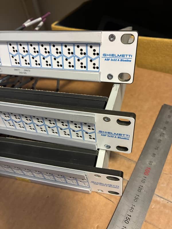 Ghielmetti ASF 2x32 A Blueline normalizing patchbay image 1