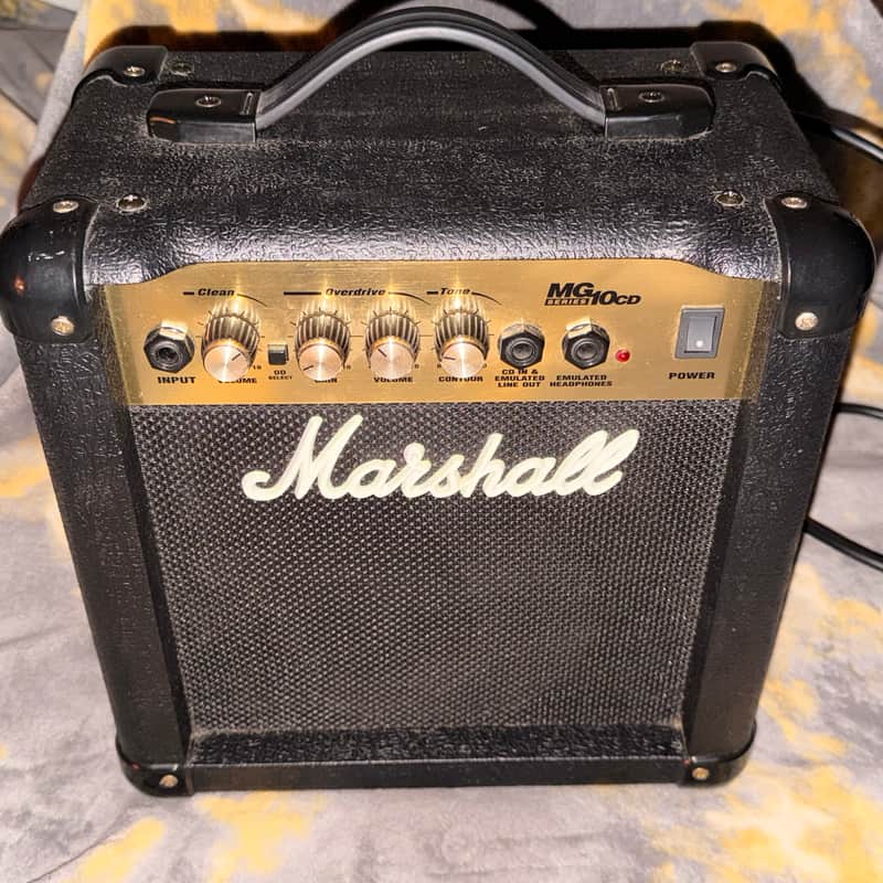 Marshall MG Carbon Fiber MG10CF 2-Channel 10-Watt 1x6.5" Solid State Guitar Combo