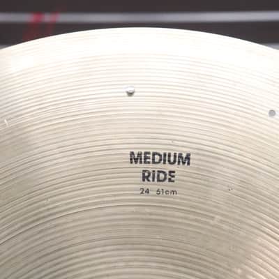 Zildjian 24" A. Avedis Medium Sizzle Ride Cymbal Vintage 1980's image 2