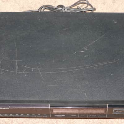 Nikko NT 100 FM-AM Tuner image 6