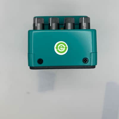 Behringer CS400 Compressor Sustainer Pedal 2010s - Standard image 5