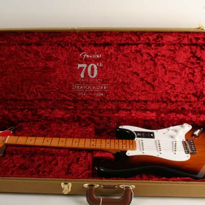 Fender 70th Anniversary American Vintage II 1954 Stratocaster Maple Fingerboard 2-Color Sunburst V704218 image 11