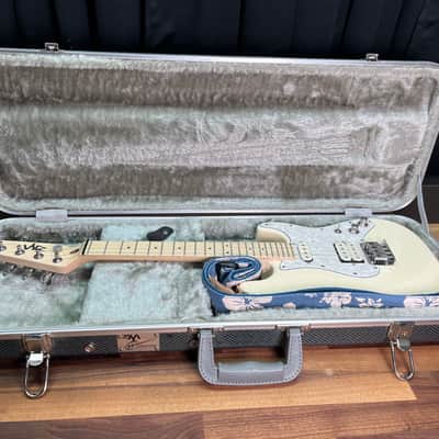 Risa ST 432 mini strat electric ukulele - Cream off white image 7
