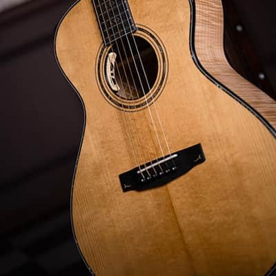 Cort Gold Passion Modern Concert Acoustic-Electric Guitar w/ Hard Case, Natural Glossy image 6