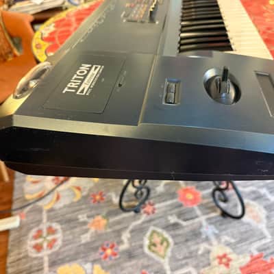 Korg Triton Extreme 76-Key 120-Voice Polyphonic Workstation 2005 - 2009 - Black image 12