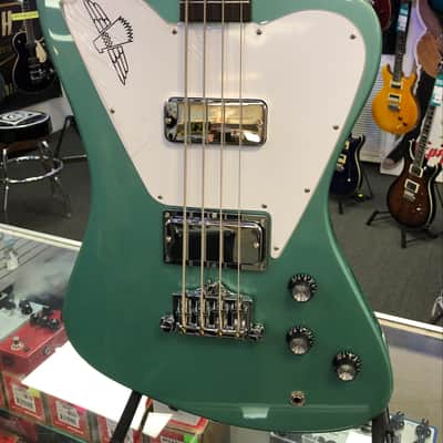 Gibson Thunderbird Bass Guitar - Inverness Green with Non-reverse Headstock image 3