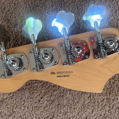 Fender Precision Bass 75th Anniversary 2023 -ish? - Metallic green image 3