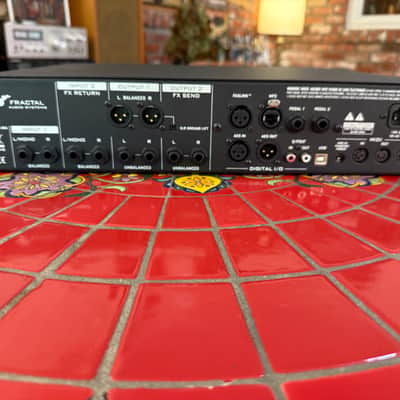 Fractal Audio Axe-FX II XL+ 2015 - 2018 - Black image 7