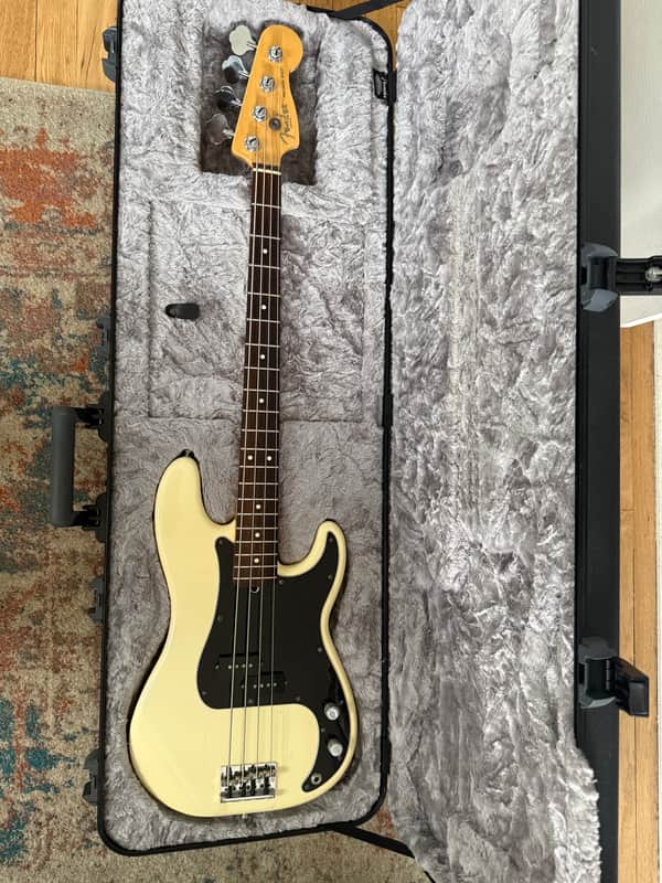 Fender American Standard Precision Bass 2008 - 2016 | Reverb