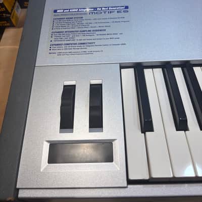 Yamaha Motif ES 8 Production Synthesizer image 5
