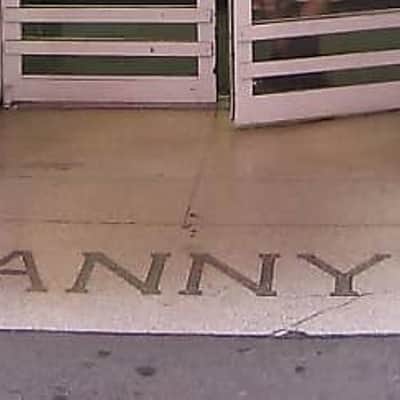 Manny’s Vintage 1960-70s From Legendary Manny’s Music in NYC 1960-70s Brown Vinyl .. Green Felt image 7
