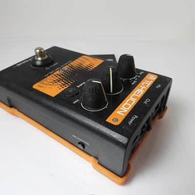 TC Helicon Voicetone E1 Echo & Tap Delay Vocal Effects Pedal Free USA Shipping image 3