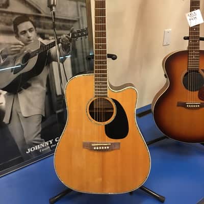 Takamine EG360SC Natural image 3