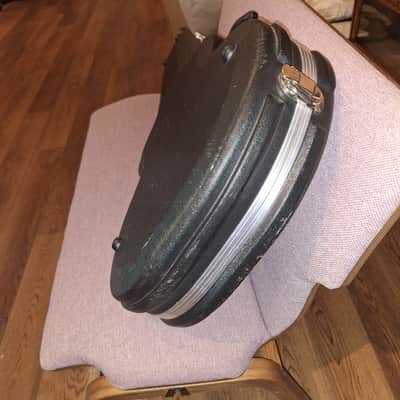 SKB Molded Case for 335 style guitar 2000s image 4